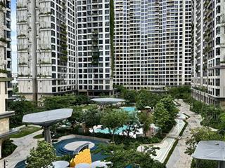 Cho thuê căn hộ 2 phòng ngủ view trực diện hồ bơi lumière boulevard