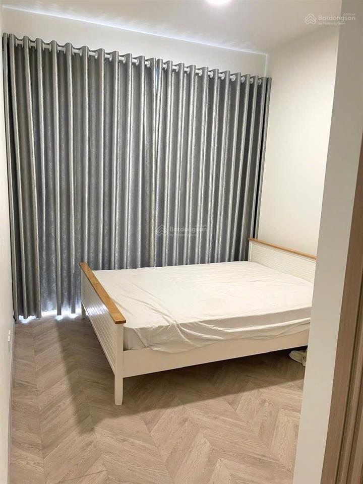 Cho thuê căn hộ 2 phòng ngủ view hồ bơi lumière boulevard 8,5tr