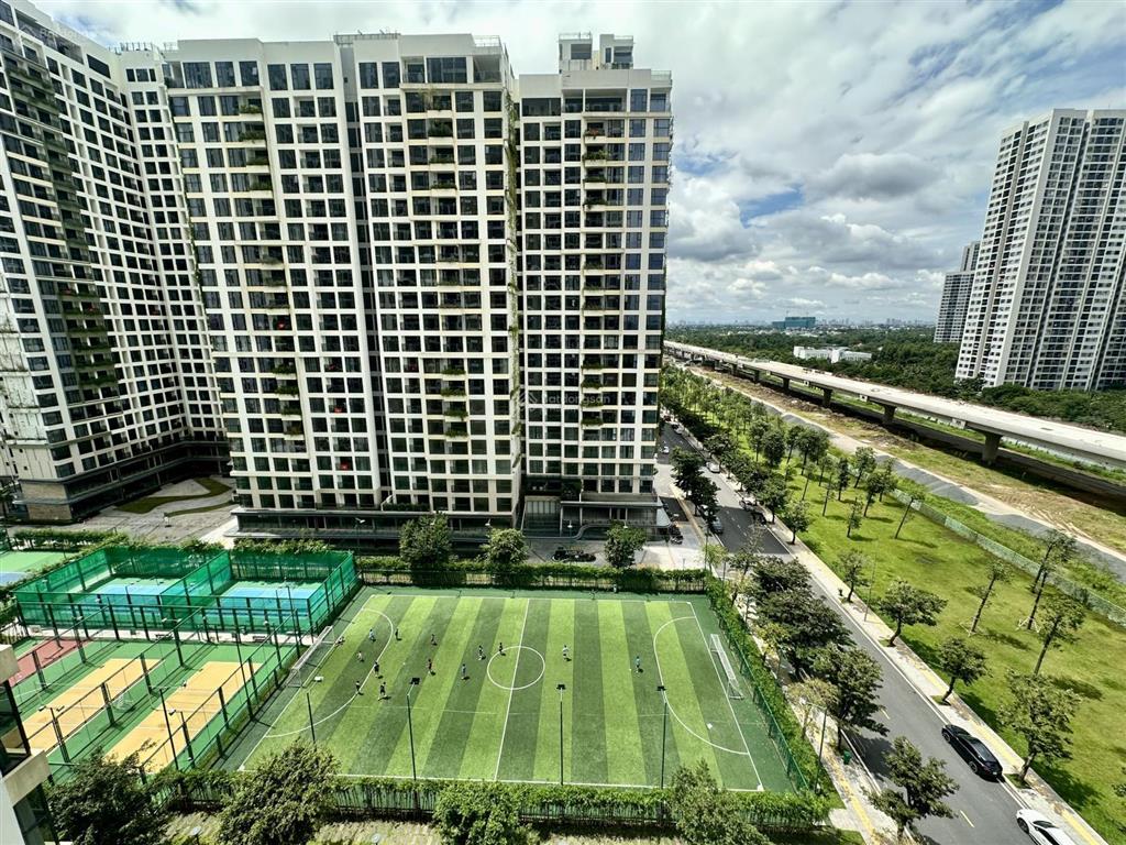 Bán 2pn lumière boulevard view đẹp thoáng giá chỉ 4,350 tỷ