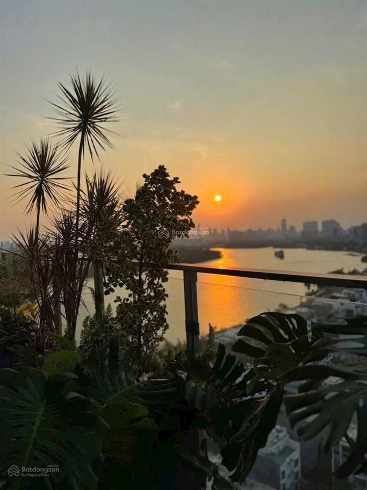 Hàng bán giá siêu tốt | 2pn căn góc the privé view trực diện sông giá 9,743 tỷ