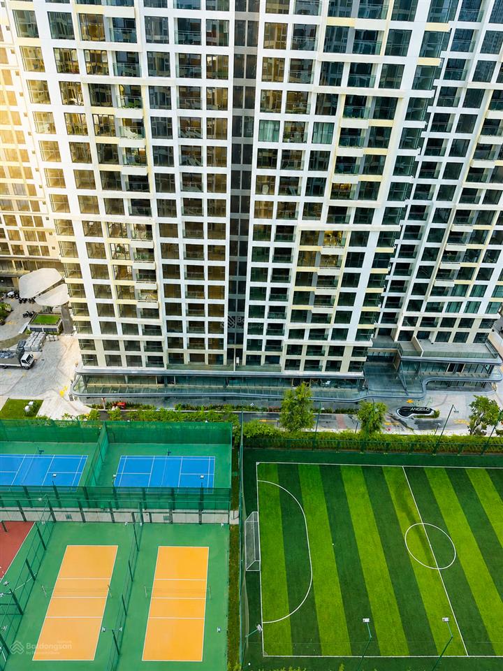 Cho thuê 2pn2wc masteri centre point view đẹp giá 9,5tr