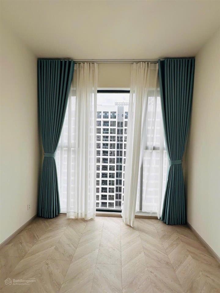 Cho thuê 2pn2wc masteri centre point view đẹp giá 9,5tr