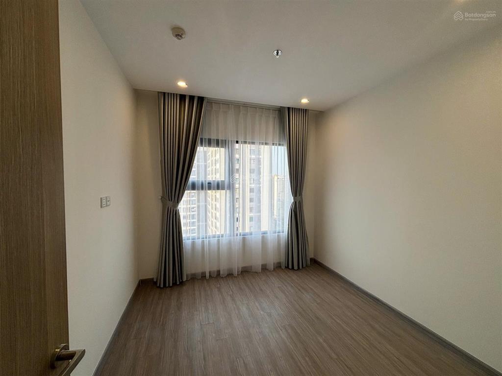 Cho thuê 3pn rainbow bếp rèm giá chỉ 9 triệu/tháng view nội khu hồ bơi