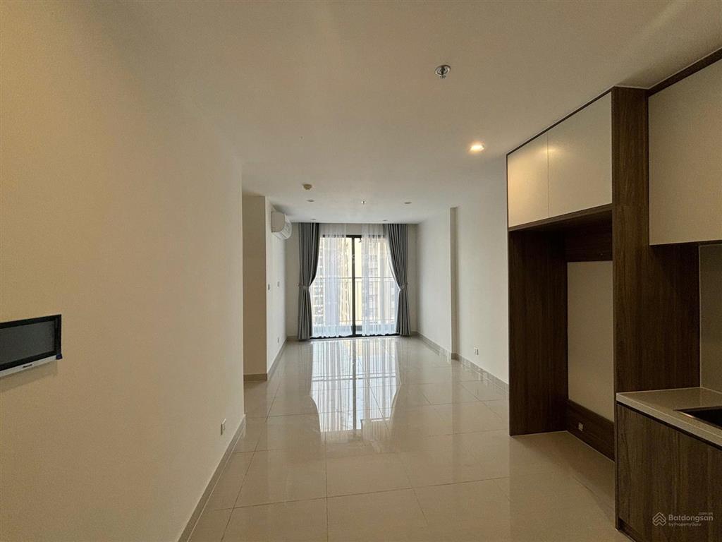Cho thuê 3pn rainbow bếp rèm giá chỉ 9 triệu/tháng view nội khu hồ bơi