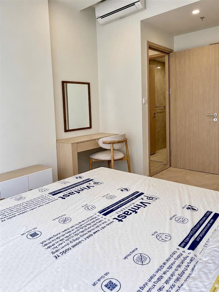 Masteri centre point 2pn góc view hồ bơi siêu đẹp giá tốt