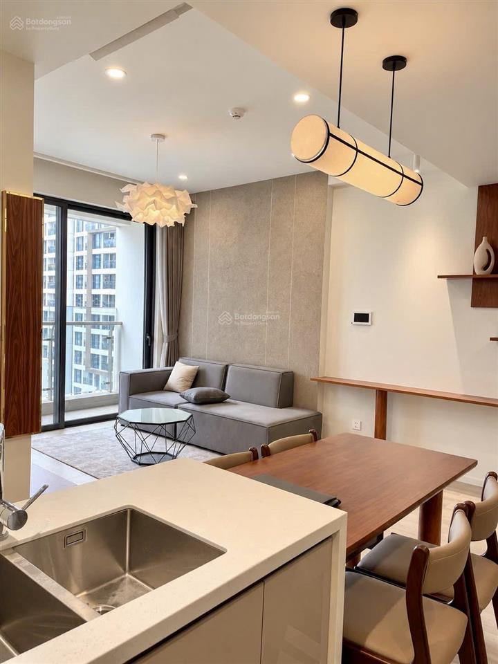 Masteri centre point 2pn góc view hồ bơi siêu đẹp giá tốt