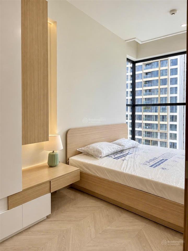 Masteri centre point 2pn góc view hồ bơi siêu đẹp giá tốt