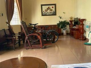 Bán biệt thự gần cv biên hùng, dt 10m x 20m, đường 6m thông chỉ 10 tỷ