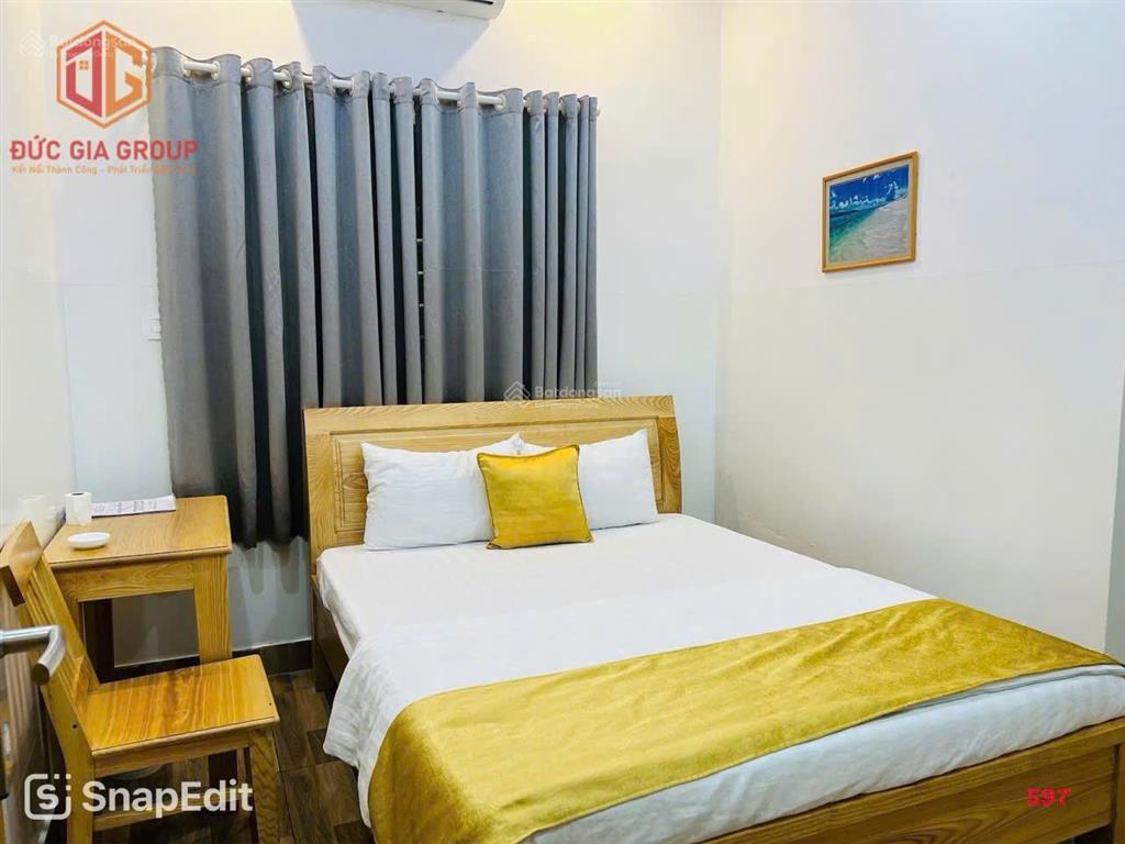 Bán khách sạn 1t5l, gần vincom biên hoà, đang cho thuê hơn 100tr/tháng