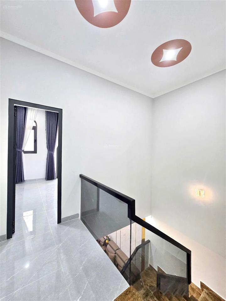 Bán nhà lầu mới tinh gần cây xăng 26, đồng khởi, biên hòa, chỉ 3tỷ680