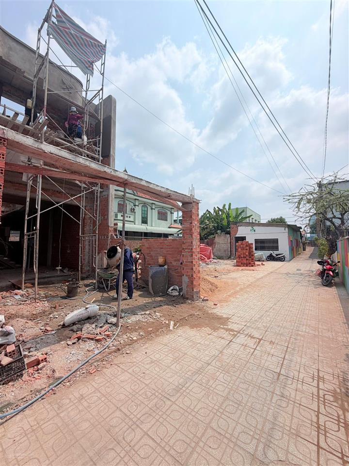 Bán nhà lầu mới tinh gần cây xăng 26, đồng khởi, biên hòa, chỉ 3tỷ680