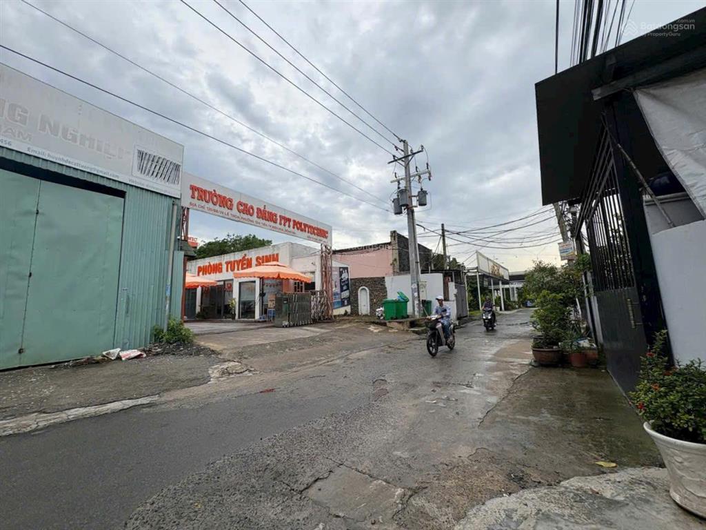 Bán lô đất 2 măt tiền trước sau, đường lê thoa, ngay fpt nguyễn ái quốc