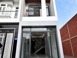 Bán nhà 1 trệt 1 lầu mới đẹp, gần chợ nhỏ tân hiệp, đường nhựa 5m chỉ 3tỷ680