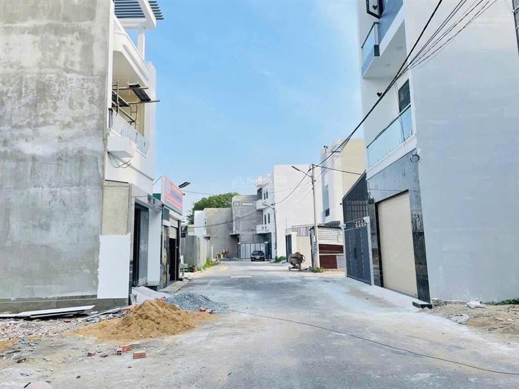 Nhà lầu mới đẹp, đường nhựa oto tránh, kdc đẹp, gần cầu hoá an, chỉ 3tỷ 850