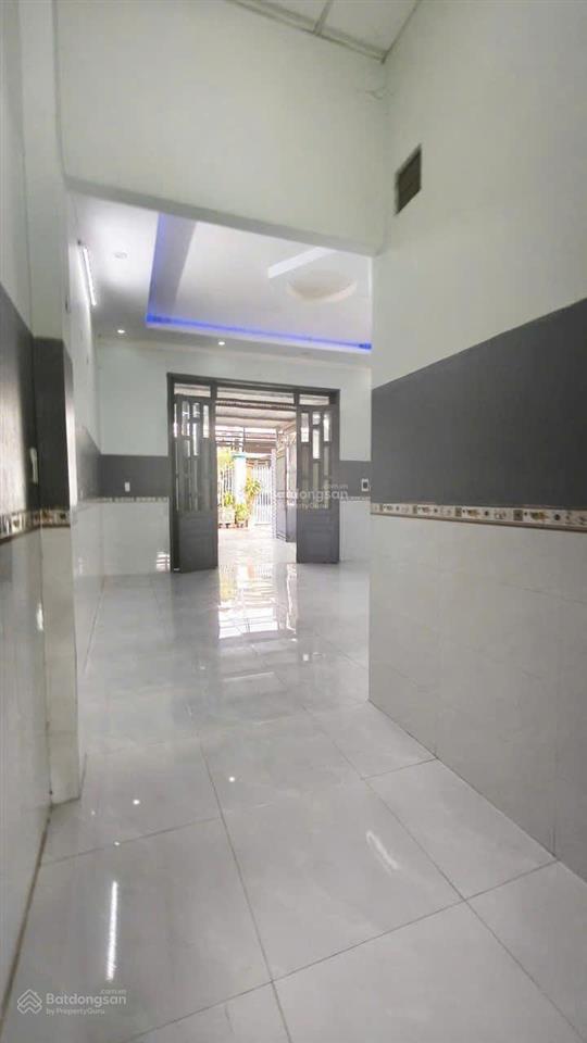 Bán nhà sr, đất hồng, 5x25m, đường oto, sân oto, chợ kp4 trảng dài, chỉ 2tỷ250