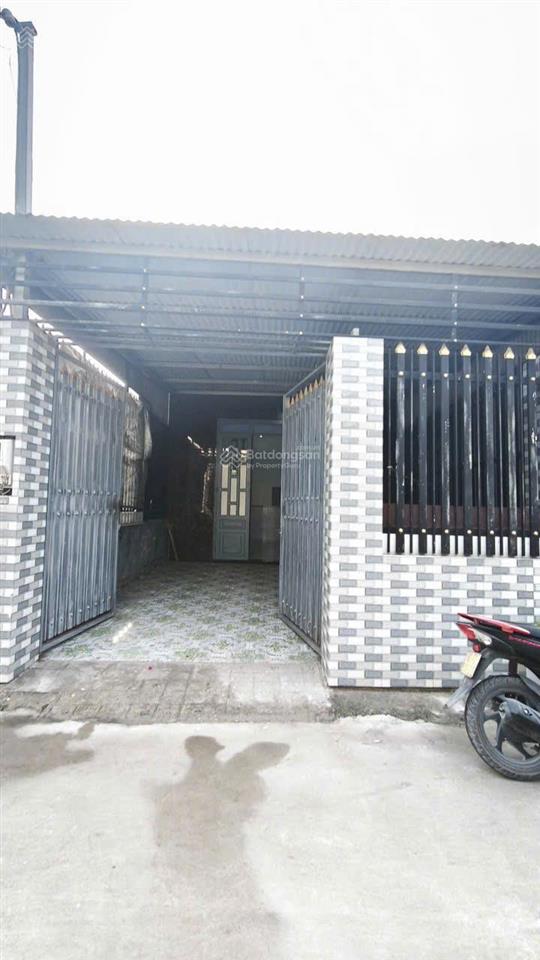 Bán nhà sr, đất hồng, 5x25m, đường oto, sân oto, chợ kp4 trảng dài, chỉ 2tỷ250