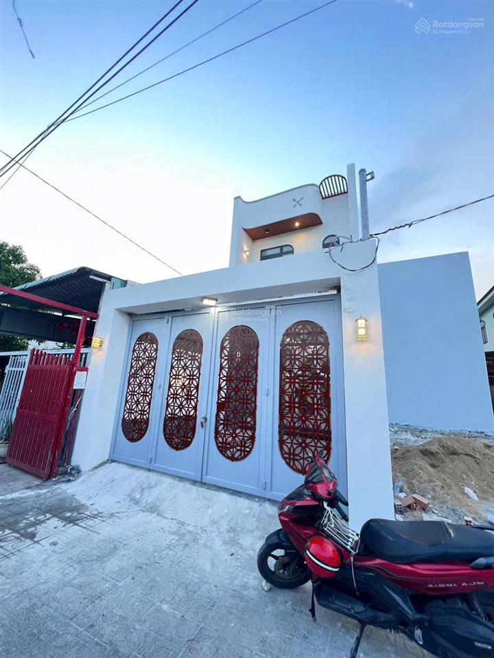 Bán nhà 1 trệt 1 lầu sổ riêng, thổ cư p.tân phong ngay trạm thu phí, 1 sec đường đồng khởi