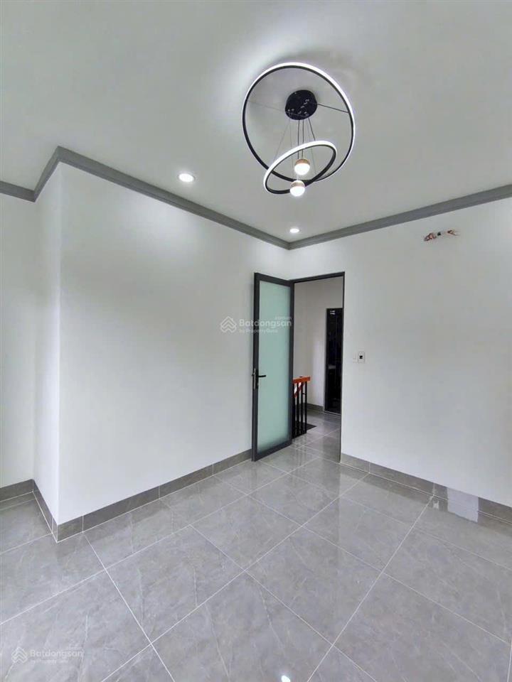 Bán nhà 1t1l góc 2 mặt tiền gần ks hoà bình, nhà thờ bh, chỉ 2tỷ350