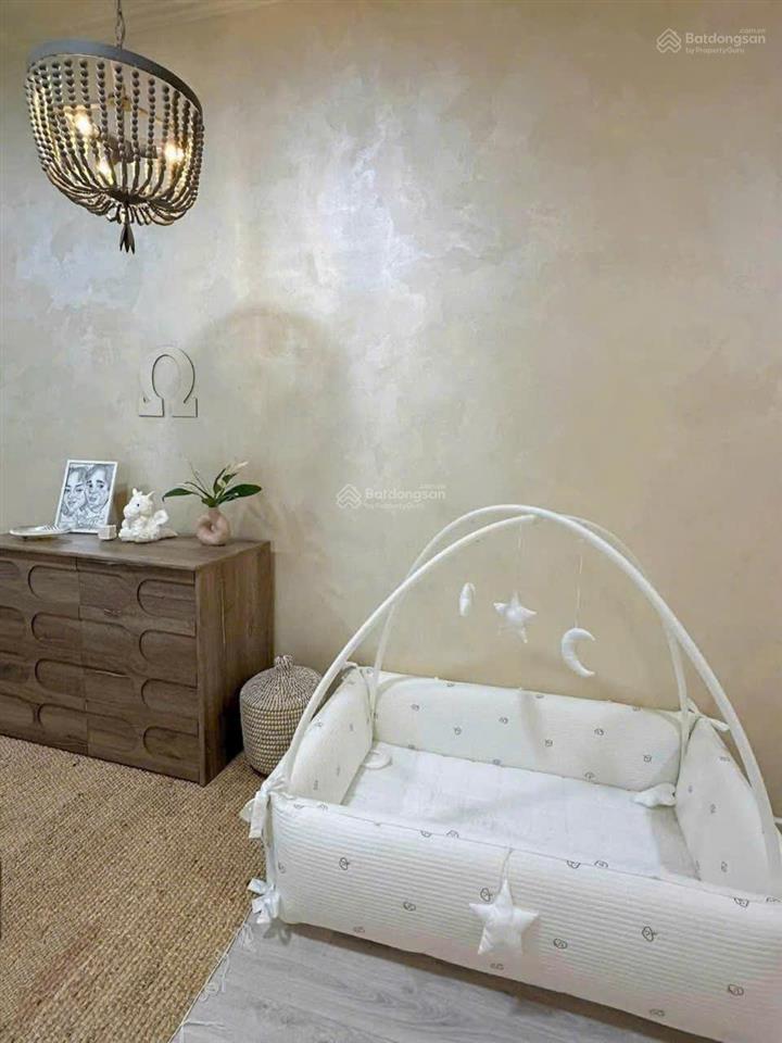 Căn hộ amber court 94m2, cao cấp siêu đẹp, full nội thất, sổ sẵn chỉ 3,5 tỷ