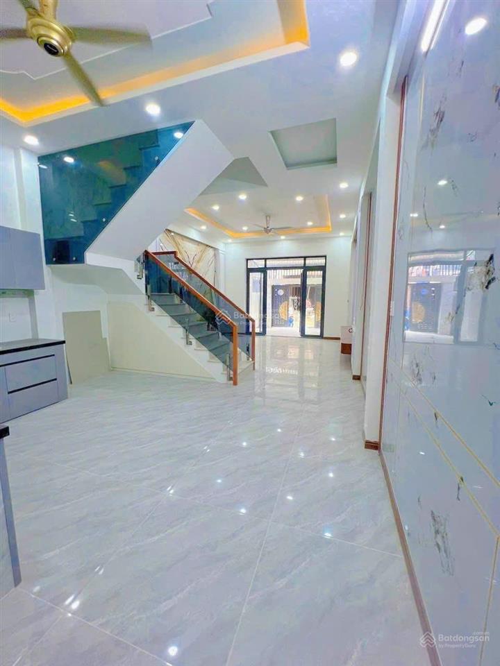 Nhà lầu đẹp, trung tâm tp.đồng nai, sổ hoàn công, đường nhựa 6m chỉ 3 tỷ 850tr
