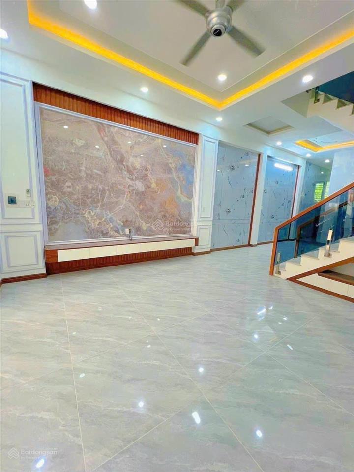 Nhà lầu đẹp, trung tâm tp.đồng nai, sổ hoàn công, đường nhựa 6m chỉ 3 tỷ 850tr