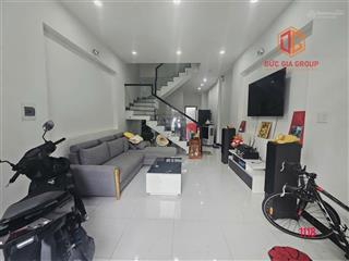 Bán nhà lầu đẹp, mới tinh, sổ hoàn công, đường n12, kdc bửu long chỉ 4tỷ950!