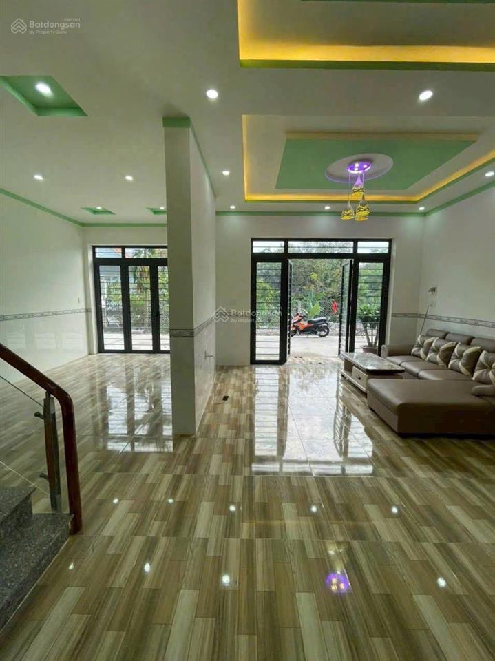 Còn duy nhất căn 1t1l, sổ hoàn công, sân oto, gần chợ tân phong, chỉ 2tỷ980