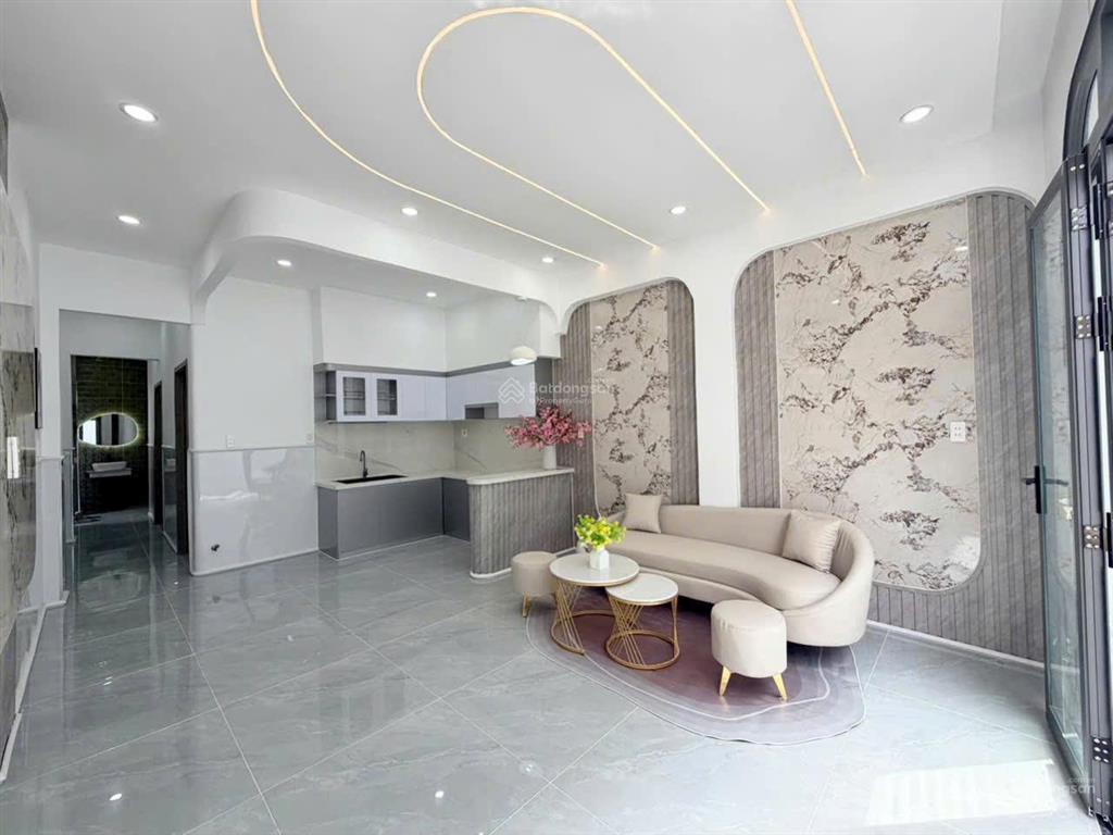 Bán căn nhà lầu xinh đẹp, 2 mặt tiền, p.bửu long, sổ thổ cư chỉ 2 tỷ 550