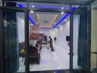 Nhà mới đẹp, gần chợ tân hiệp, dt 120m², đường nhựa 5m, chỉ 4 tỷ 199