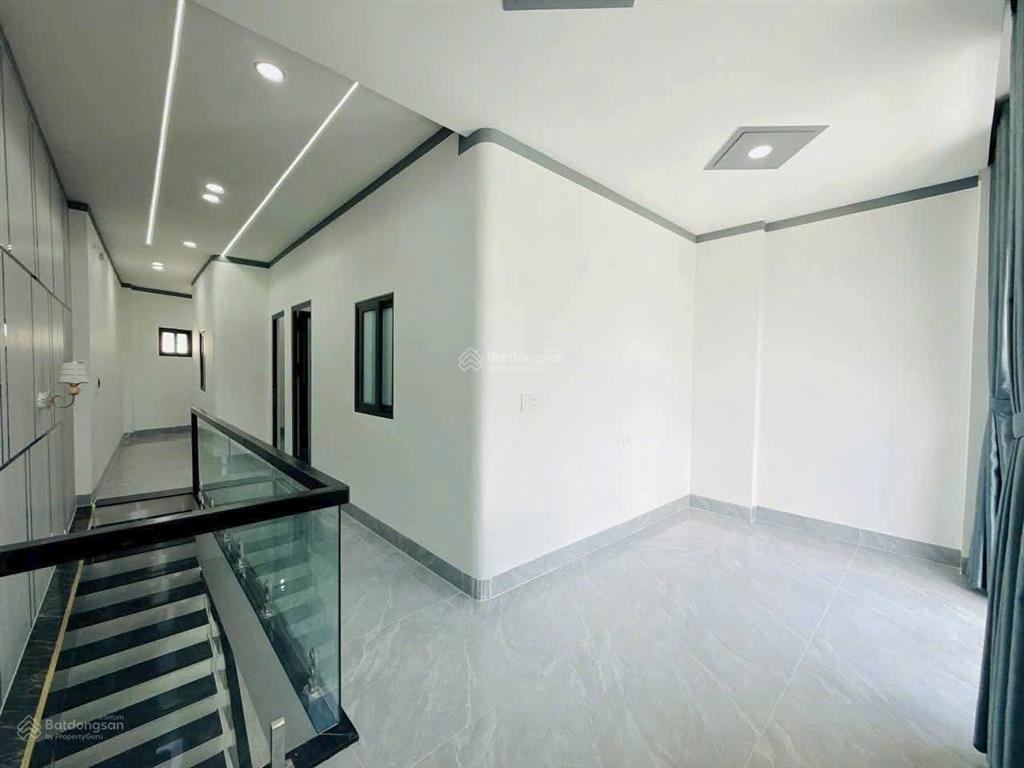 Bán nhà lầu siêu đẹp, sr, tc, sân oto, gần cầu suối máu, chỉ 3 tỷ 550