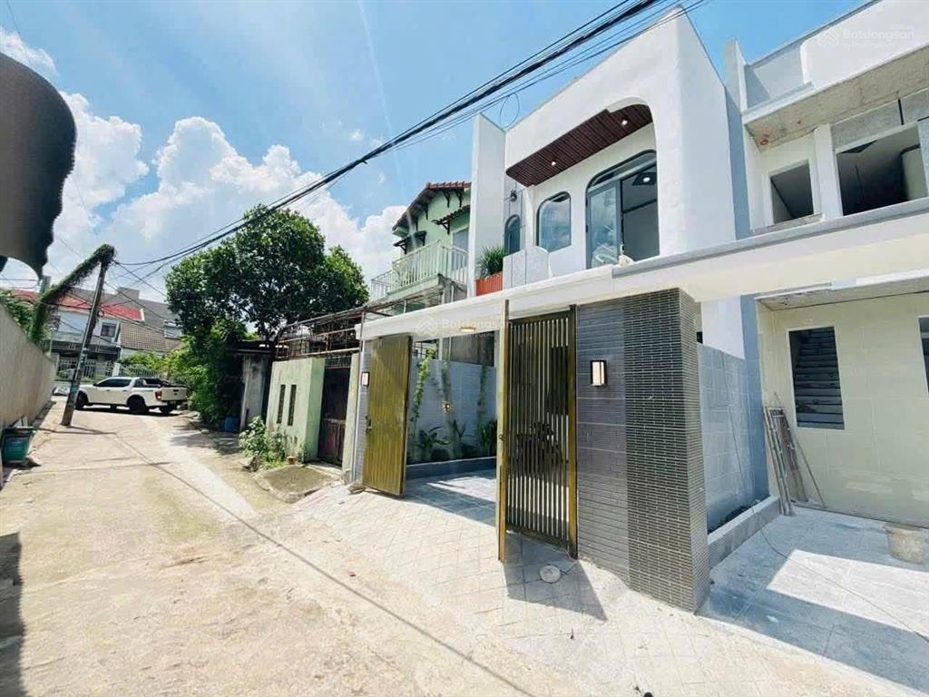 Bán nhà lầu siêu đẹp, sr, tc, sân oto, gần cầu suối máu, chỉ 3 tỷ 550