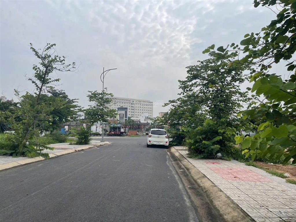 Bán lô đầu tiên tđc tân mai, đối diện vincom biên hoà, đã có sổ chỉ 4,5 tỷ