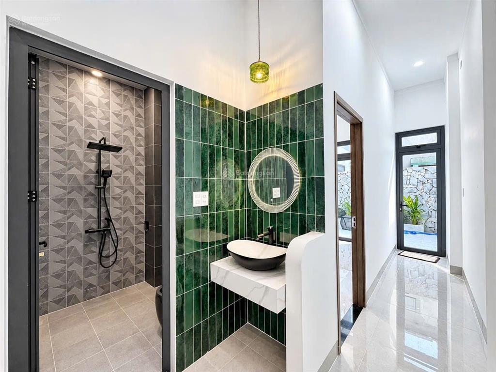 Bán nhà 1t1l siêu sang, sân oto, sổ hoàn công, gần chợ tân phong, chỉ 4 tỷ150
