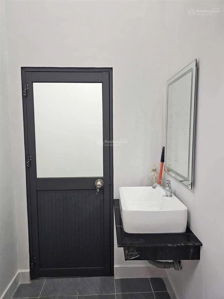 Nhà mt hẻm đường nhựa trường đh lạc hồng  73m2  2,68 tỷ
