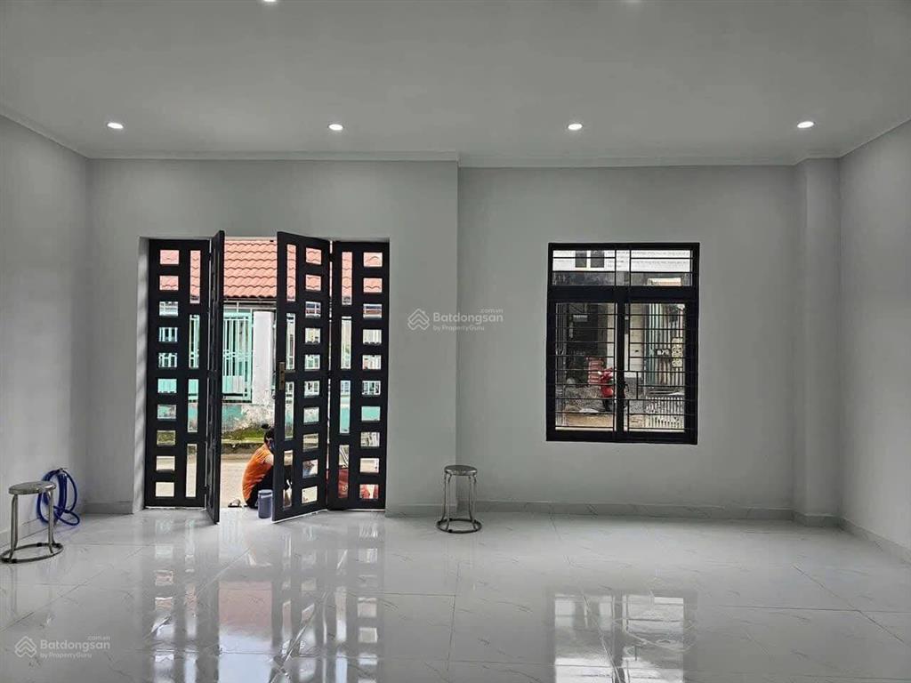 Nhà mt hẻm đường nhựa trường đh lạc hồng  73m2  2,68 tỷ