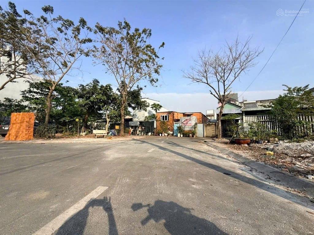 55 m2, khu tái định cư hiệp hòa, sau ủy ban, công viên quá đẹp rẻ luôn