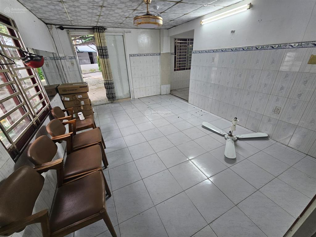 Cho thuê nhà nghỉ tâm huyết hơn 15 phòng + phòng bảo vệ + nhà cấp 4, sân vườn đường dx 219, 24 tr