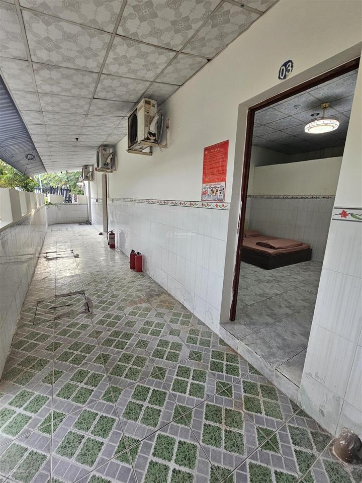 Cho thuê nhà nghỉ tâm huyết hơn 15 phòng + phòng bảo vệ + nhà cấp 4, sân vườn đường dx 219, 24 tr