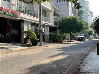 [ english below ]
căn hộ cho thuê đầy đủ nội thất, 01 phòng ngủ, phòng khách, bếp, nhà vệ sinh