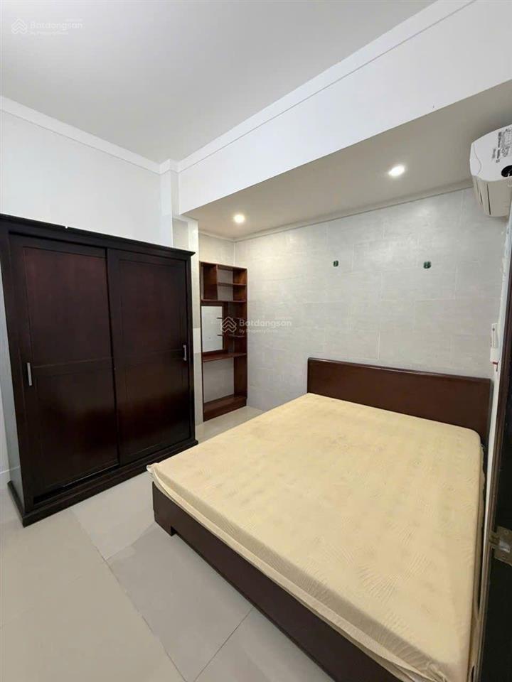 [ english below ]
căn hộ cho thuê đầy đủ nội thất, 01 phòng ngủ, phòng khách, bếp, nhà vệ sinh