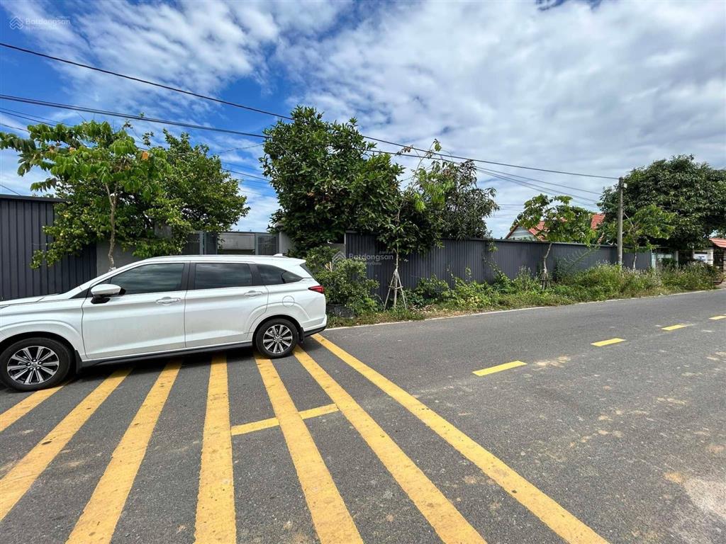6 tỷ 5  16 x 51 m2  mặt tiền hương lộ 9  gần sông & sân golf