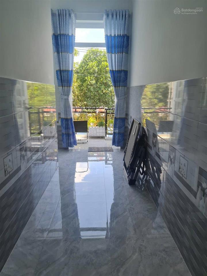 Nhà mặt tiền đx 126, cách chợ bến thế 300m, 125 m2, thổ cư, 2 tỷ 2