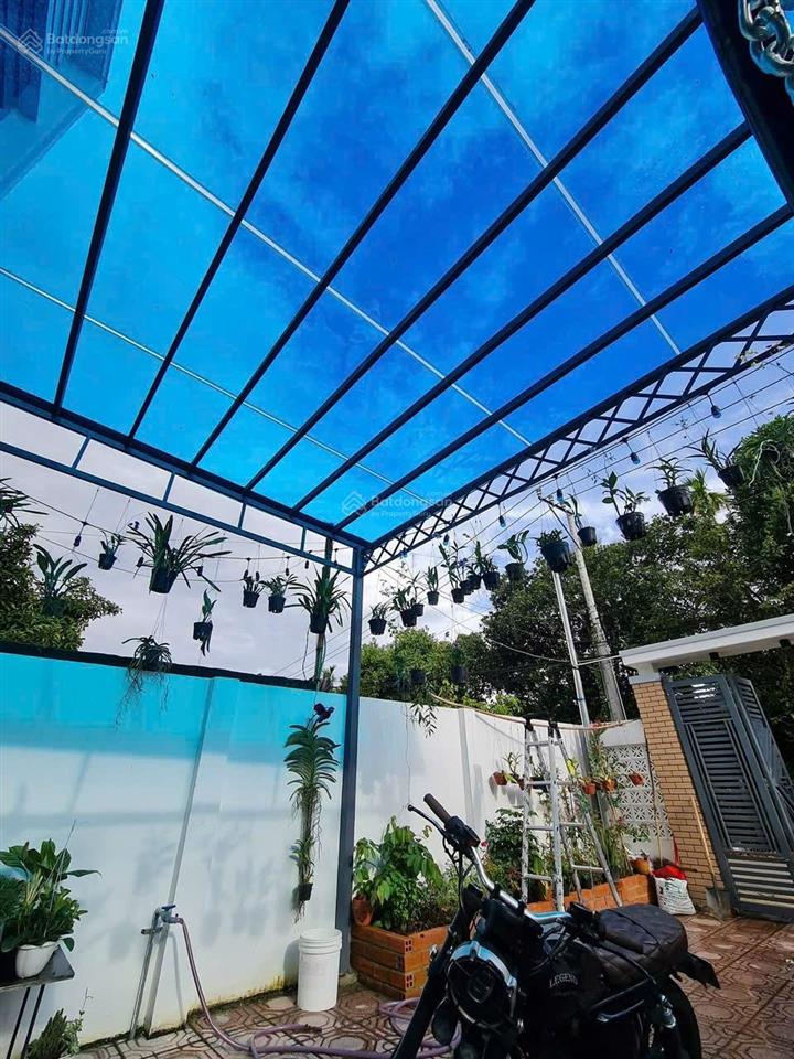 Nhà mặt tiền đx 126, cách chợ bến thế 300m, 125 m2, thổ cư, 2 tỷ 2
