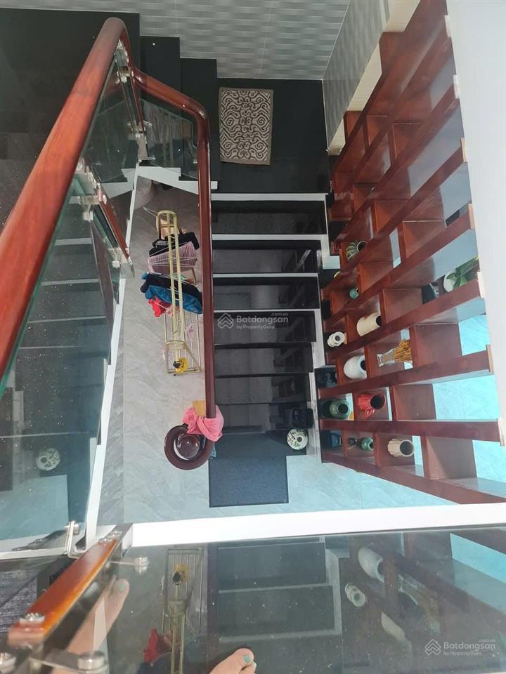 Nhà mặt tiền đx 126, cách chợ bến thế 300m, 125 m2, thổ cư, 2 tỷ 2