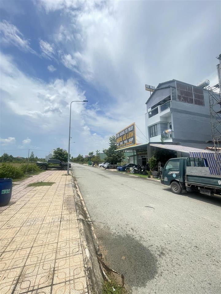 Cần bán 8 lô kdc an thuận đối diện cổng chính sân bay long thành đường n5,6,8,9,10 đặc biệt góc 2mt