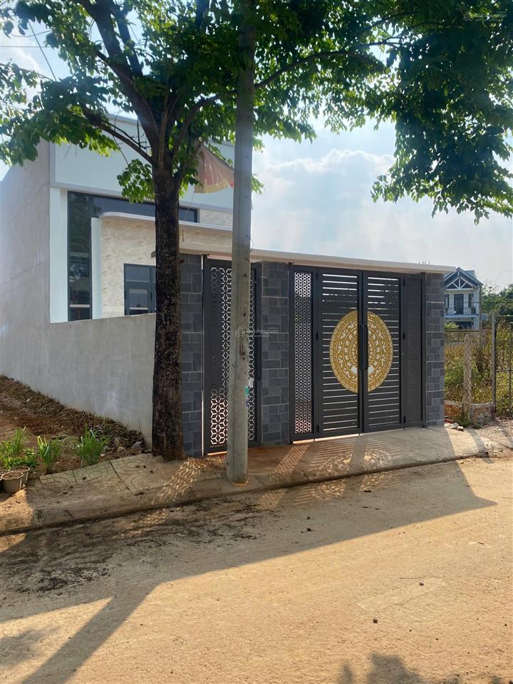 Bán cắt lỗ căn nhà 3pn mới 100% khu la bàn  ấp nhân hòa xã tây hòa cũ