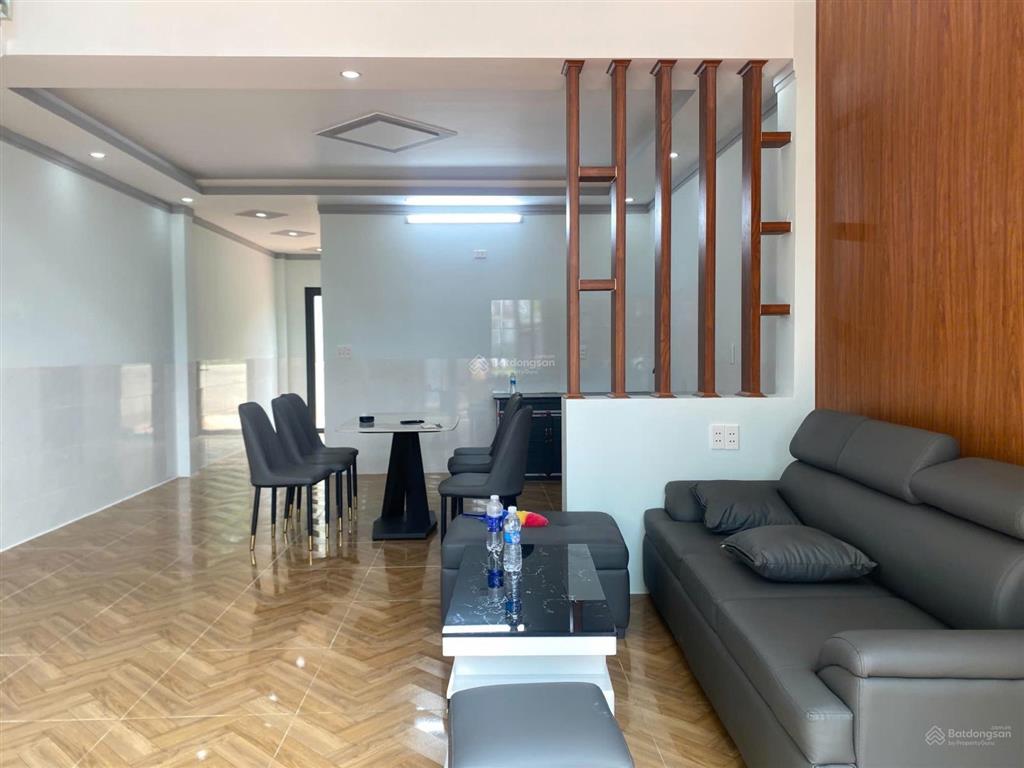 Bán cắt lỗ căn nhà 3pn mới 100% khu la bàn  ấp nhân hòa xã tây hòa cũ