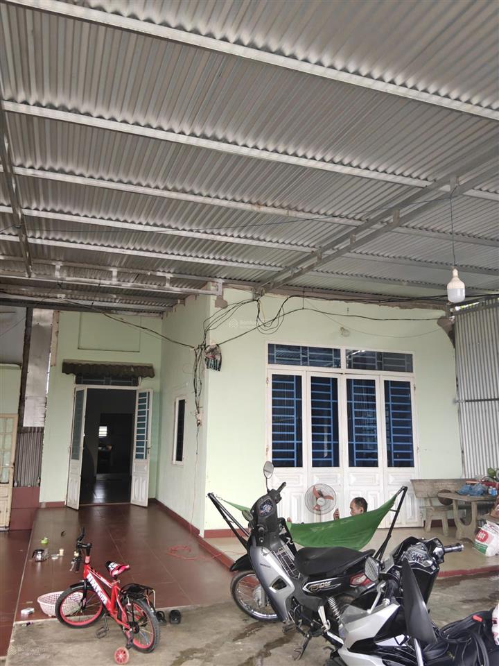 Bán 1800m2 đất vườn nghỉ dưỡng có nhà sẵn, có 300m2 thổ cư, cây ăn trái gần trung tâm long khánh