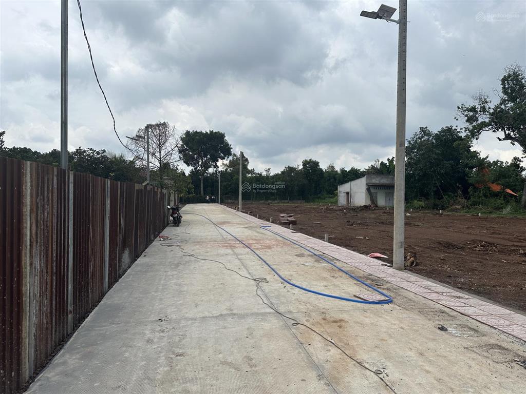 Bán nền thổ cư sổ riêng cách đường thành thái 100m, sát trung tâm long khánh