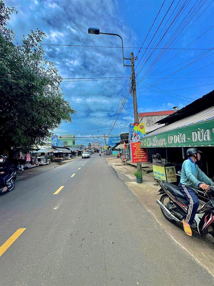 Bán nền thổ cư sổ riêng cách đường thành thái 100m, sát trung tâm long khánh